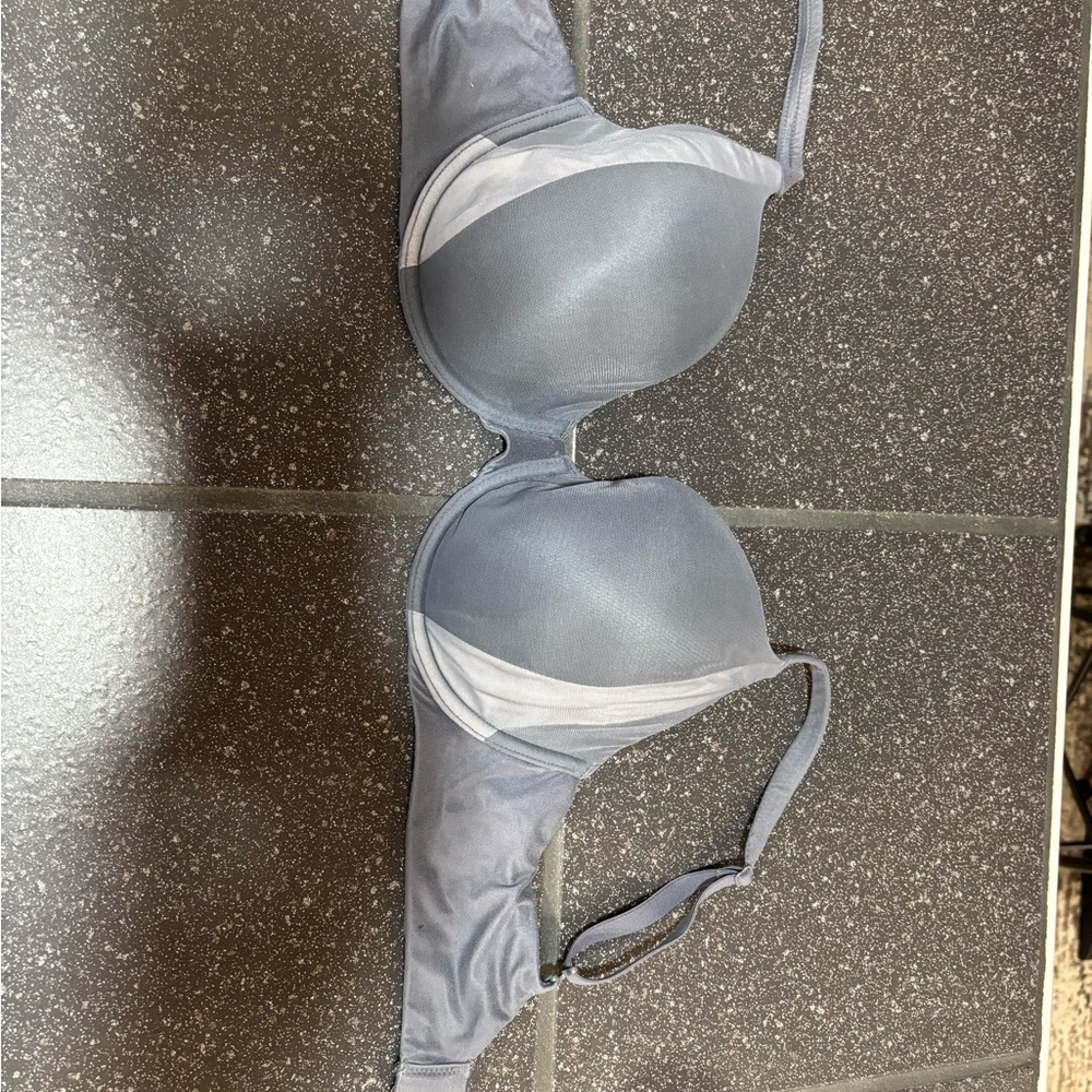 Victoria's Secret Gray T-Shirt Bra with Underwire Support
